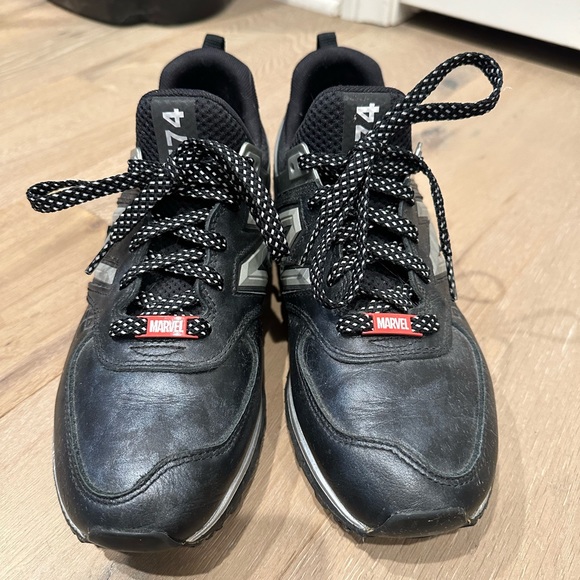 New Balance 574 Sport x Black Panther 7.5 Marvel - Picture 2 of 7